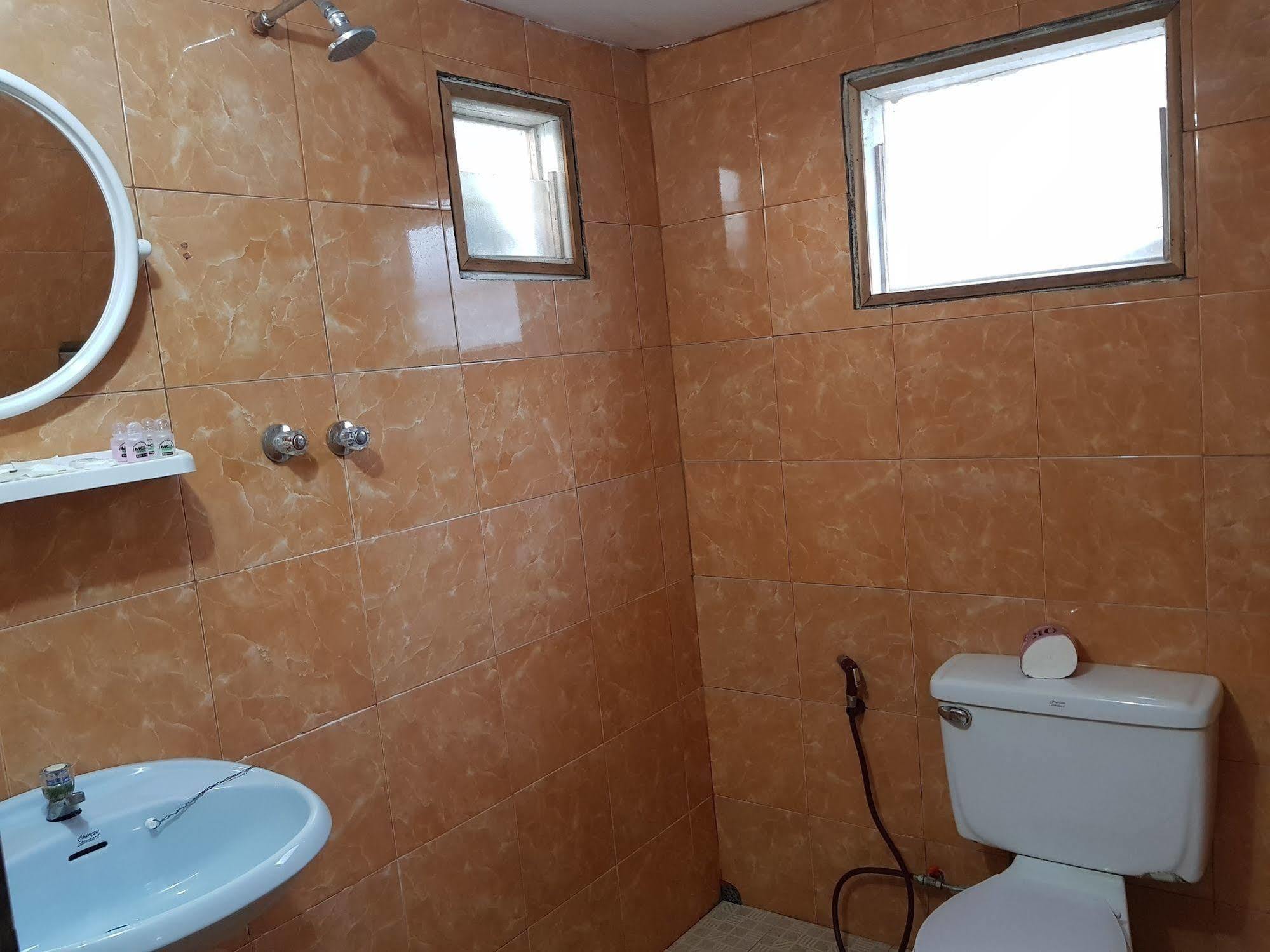 Inle Lake Mingalar Inn מראה חיצוני תמונה